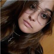 Profesora titulada en Educación Primaria con la especialidad de AICLE (Inglés) y Máster en Educación Bilingüe.